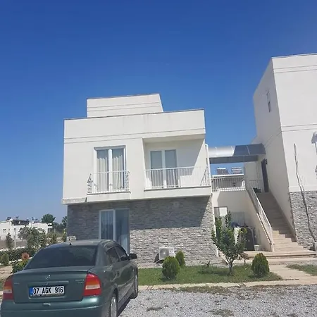 펜션 House Ada